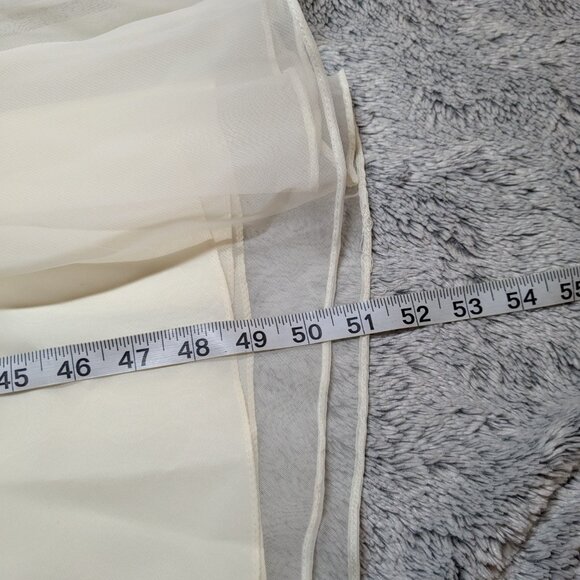 Jessica McClintock Ivory Lace Bridal Gown - Picture 14 of 15